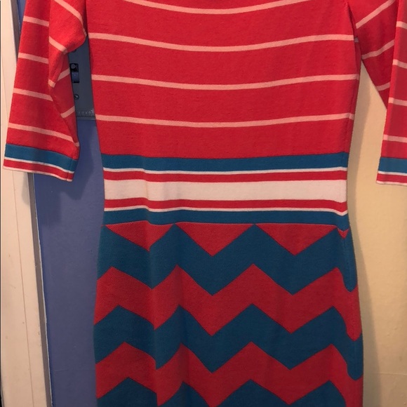 EUC Lilly Pulitzer Lindsey sweater dress - Picture 5 of 6